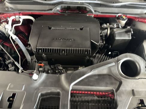 Used 2025 Honda Pilot EX-L image 12