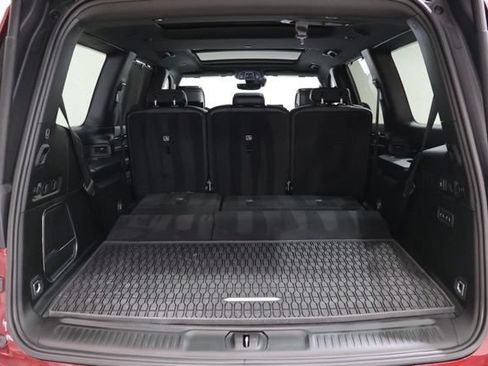 Used 2024 Jeep Wagoneer Series III w/ Premium Group I AWD/4WD image 40