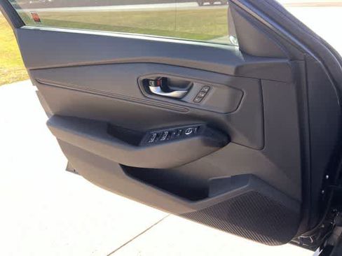 Used 2024 Honda Accord EX-L image 30