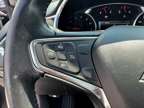 Used 2016 Chevrolet Malibu LT FWD image 11