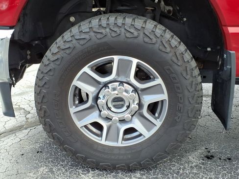 Used 2024 Ford F250 Lariat AWD/4WD image 7