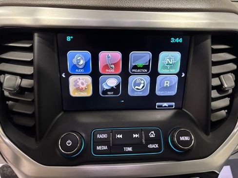 Used 2019 GMC Acadia SLT image 24