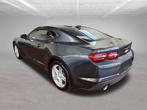 Used 2021 Chevrolet Camaro LT RWD image 7