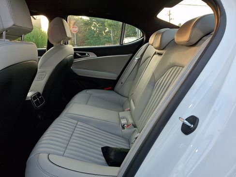 Certified 2023 Genesis G70 2.0T w/ Sport Prestige Package AWD/4WD image 10