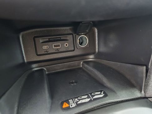 Used 2020 Chevrolet Equinox Premier image 28