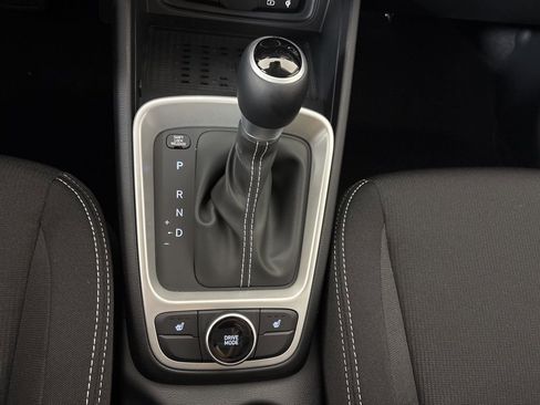 New 2026 Hyundai Venue SEL FWD image 29