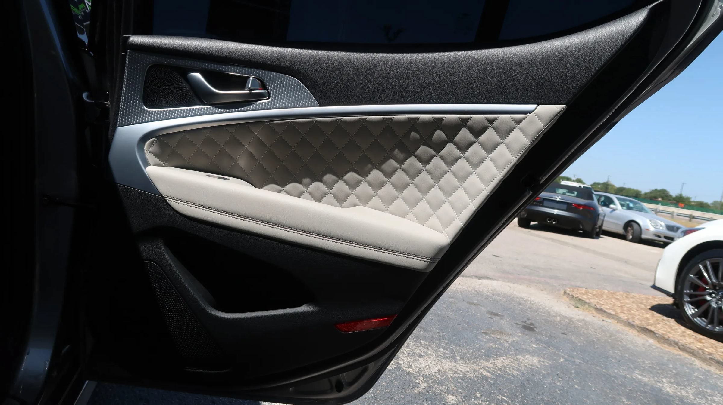 Used 2022 Genesis G70 3.3T RWD image 50