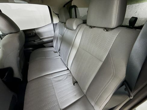 Used 2019 Toyota Tacoma SR w/ SR Convenience Package image 27