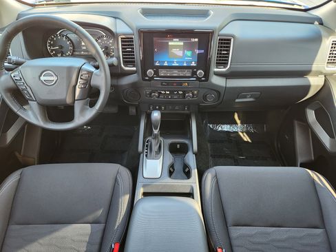 Used 2024 Nissan Frontier SV w/ SV Convenience Package image 30