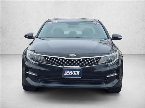 Used 2017 Kia Optima EX w/ Premium Package image 2