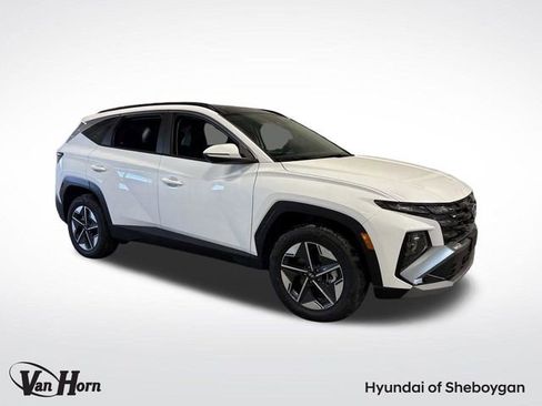 New 2025 Hyundai Tucson SEL image 1