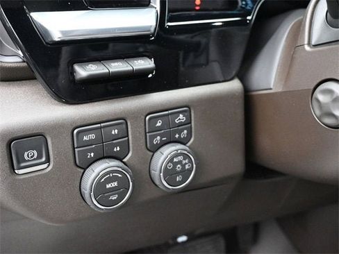 New 2026 Chevrolet Silverado 1500 LTZ w/ LTZ Premium Package image 21