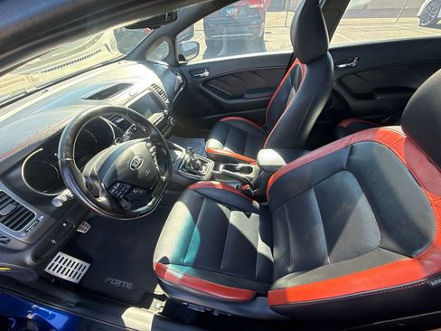 Used 2017 Kia Forte SX image 20