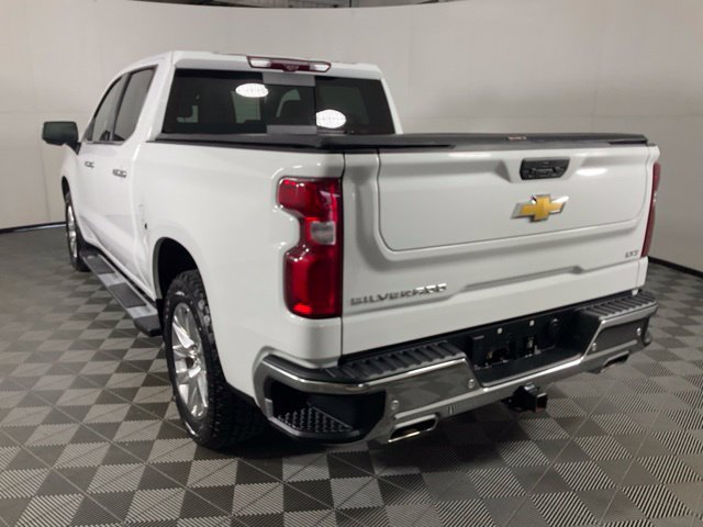 Used 2022 Chevrolet Silverado 1500 LTZ w/ LTZ Premium Package AWD/4WD image 4