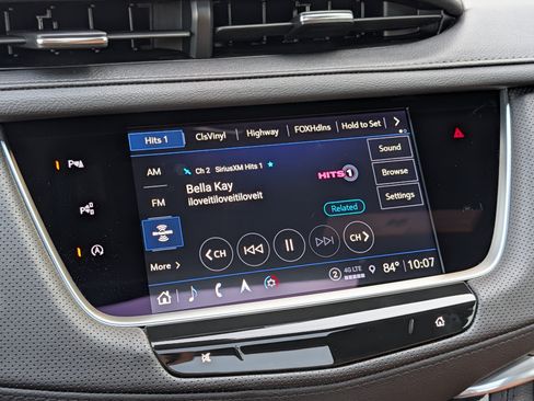 New 2026 Cadillac XT5 Premium Luxury w/ LPO, Floor Liner Package AWD/4WD image 23