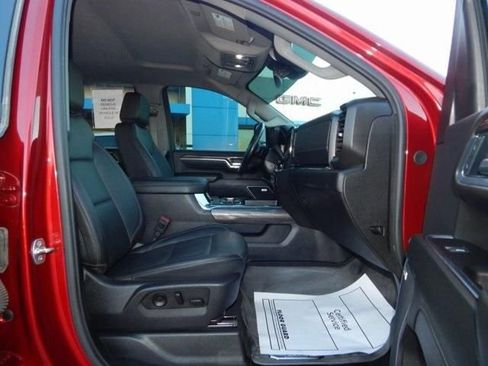 Used 2025 Chevrolet Silverado 2500 LTZ w/ LTZ Convenience Package image 16