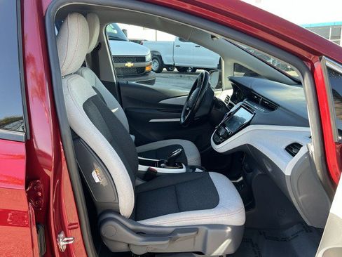 Used 2020 Chevrolet Bolt LT image 27