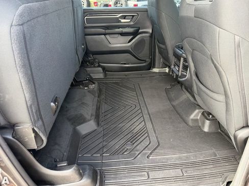 Used 2021 RAM 1500 Big Horn RWD image 15