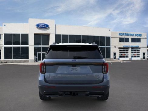 New 2026 Ford Explorer ST-Line w/ ST-Line Street Pack image 5