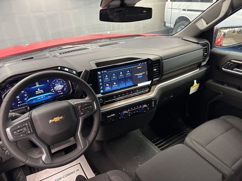 New 2026 Chevrolet Silverado 1500 LT w/ Z71 Off-Road Package AWD/4WD image 20