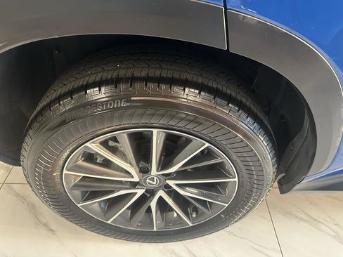 Used 2025 Lexus NX 250 FWD w/ Towing Package (2000 Lbs) image 18