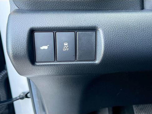 Used 2024 Honda Pilot Touring image 10