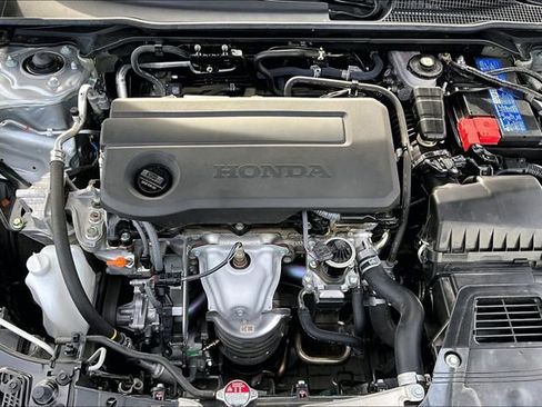 Used 2025 Honda Civic Sport image 31
