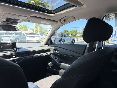 Used 2024 Honda Accord EX image 11