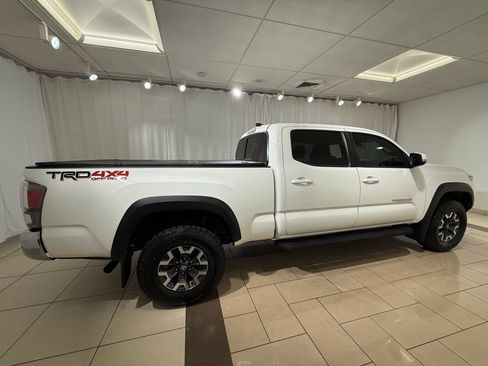 Certified 2023 Toyota Tacoma TRD Off-Road AWD/4WD image 6