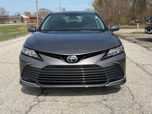 Used 2024 Toyota Camry LE image 4
