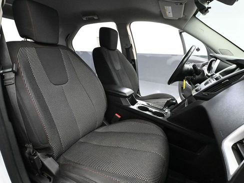 Used 2017 Chevrolet Equinox LT w/ Convenience Package image 42