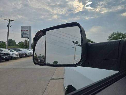 Used 2022 RAM 2500 Tradesman AWD/4WD image 37