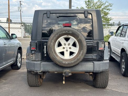 Used 2010 Jeep Wrangler Unlimited Sport AWD/4WD image 5