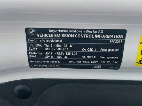 Used 2021 BMW X7 xDrive40i w/ M Sport Package image 22