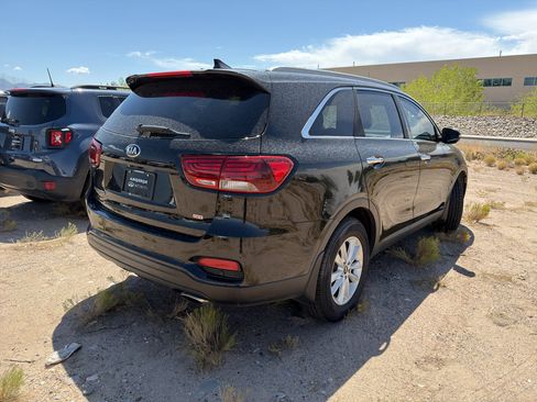 Used 2019 Kia Sorento AWD w/ Option Group 020 image 4