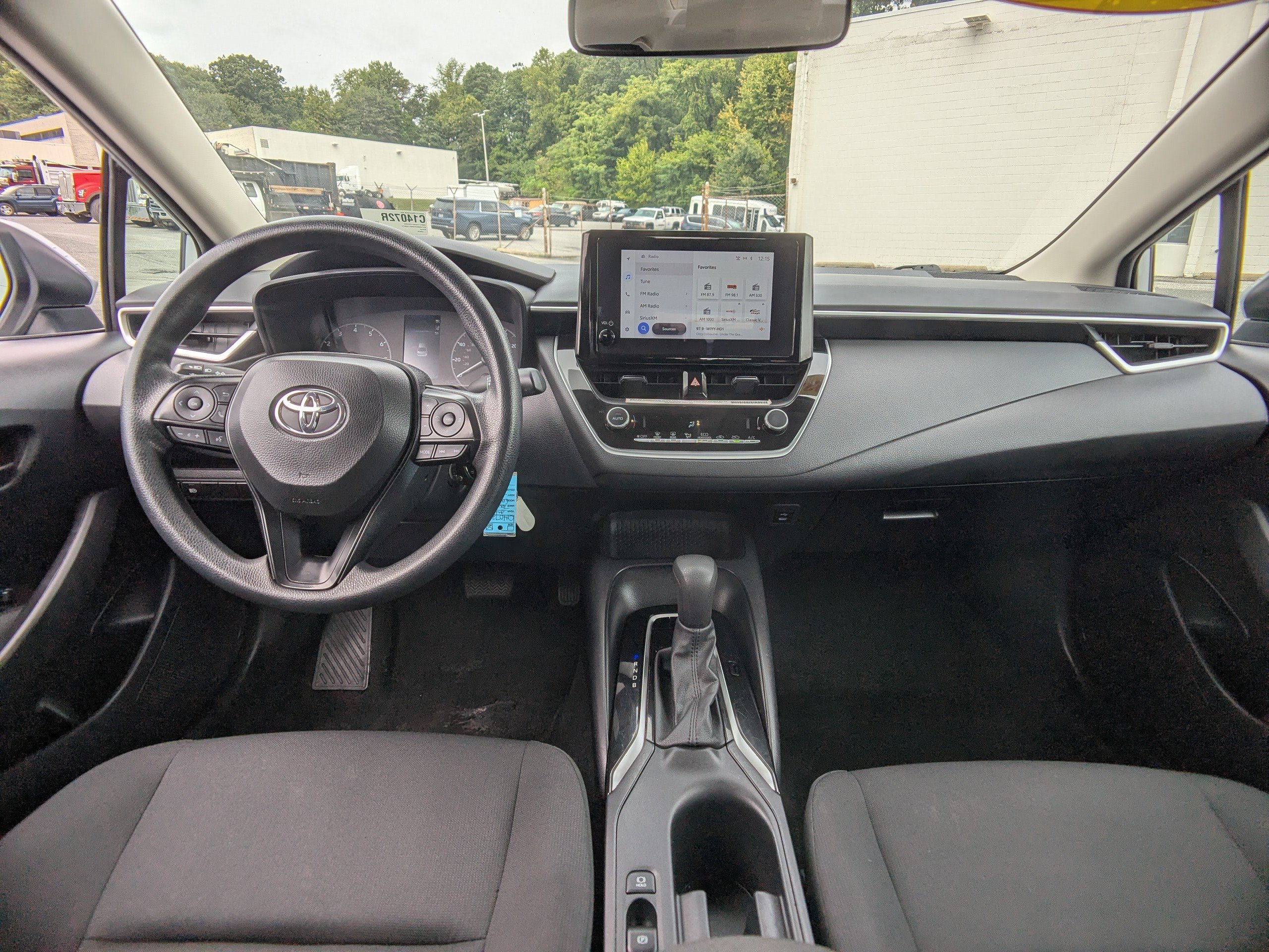 Used 2024 Toyota Corolla LE FWD image 16