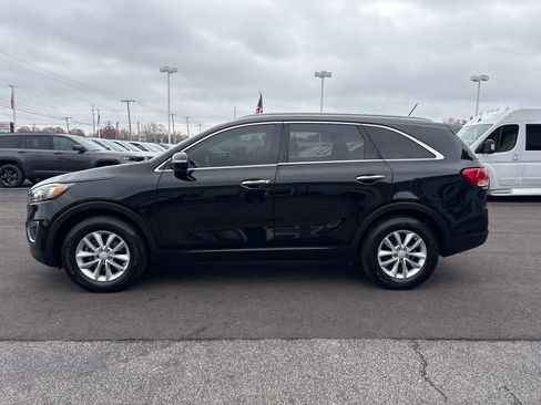 Used 2016 Kia Sorento LX image 47
