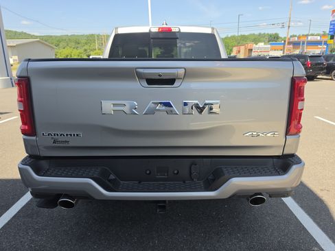 Used 2026 RAM 1500 Laramie AWD/4WD image 4
