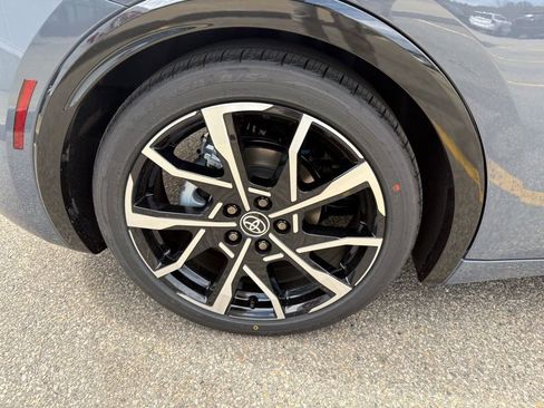 New 2026 Toyota Prius Plug-In Hybrid image 36