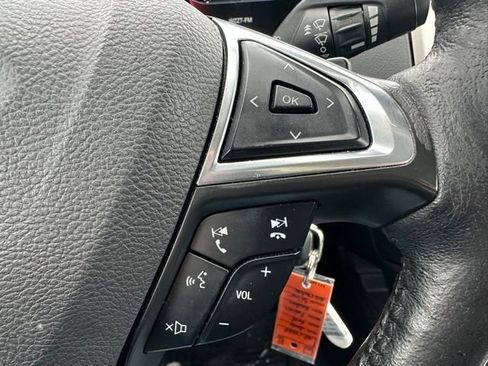 Used 2016 Ford Fusion SE w/ Equipment Group 202A image 24