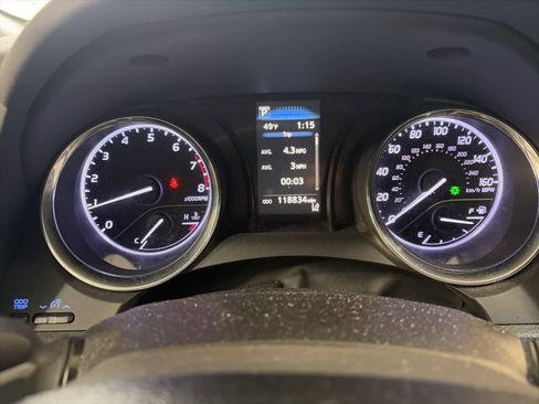 Used 2019 Toyota Camry SE image 32