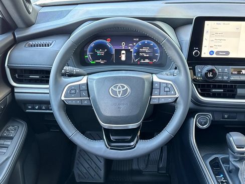 Used 2026 Toyota Grand Highlander AWD Hybrid image 16