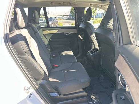 Certified 2025 Volvo XC90 B6 Plus w/ Protection Package Premier image 24