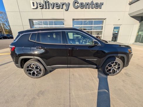 New 2026 Jeep Compass Limited image 4