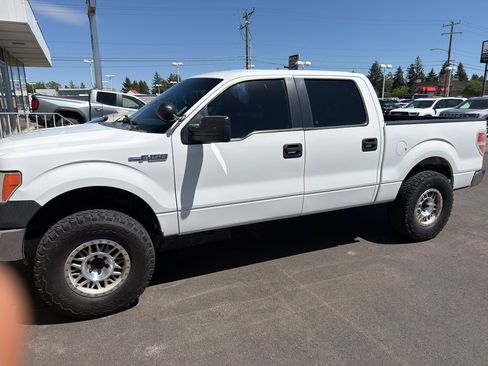Used 2014 Ford F150 XL w/ Equipment Group 101A Mid AWD/4WD image 3