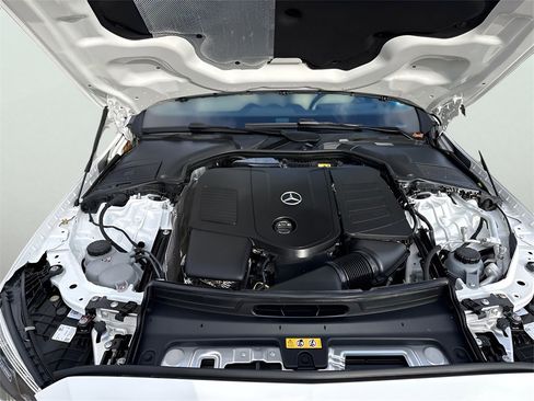 New 2025 Mercedes-Benz C 300 4MATIC Sedan image 25
