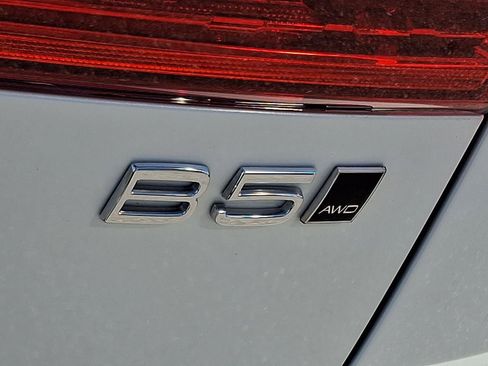 Certified 2023 Volvo XC60 B5 Plus w/ Climate Package AWD/4WD image 30