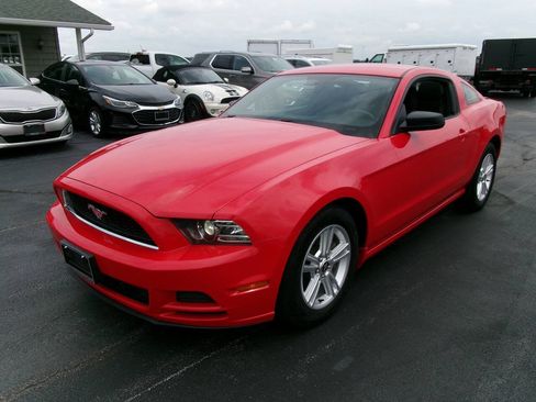 Used 2014 Ford Mustang Coupe RWD image 8