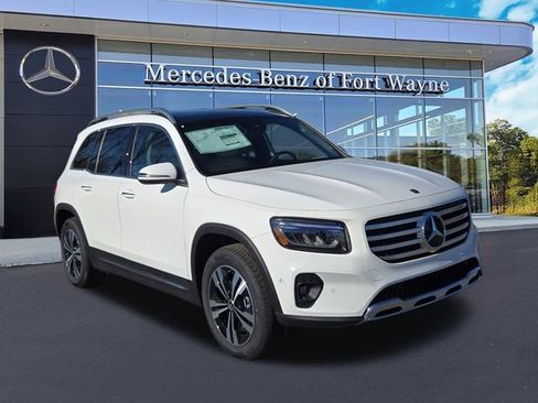 New 2026 Mercedes-Benz GLB 250 4MATIC image 1