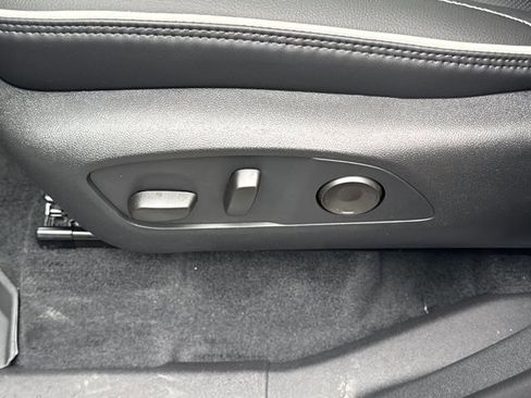 New 2026 GMC Acadia Denali w/ Super Cruise Package FWD image 18